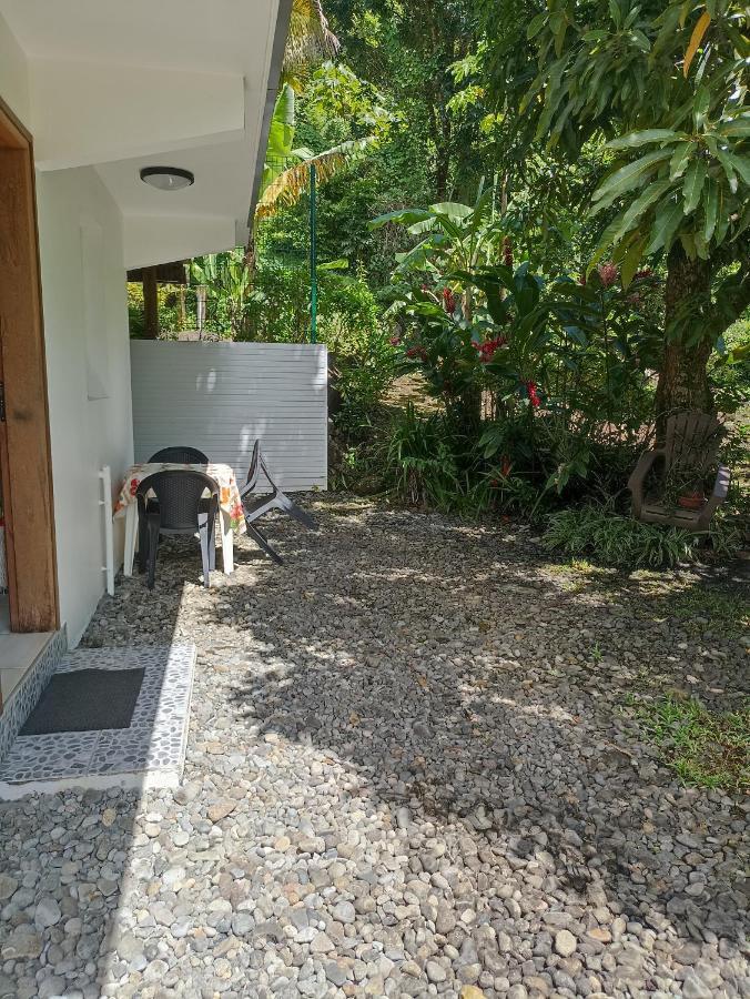 Bungalow Milo Bouillante Exterior photo